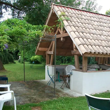 Chambres D'hotes Domaine Les Massiots Lamothe-Landerron